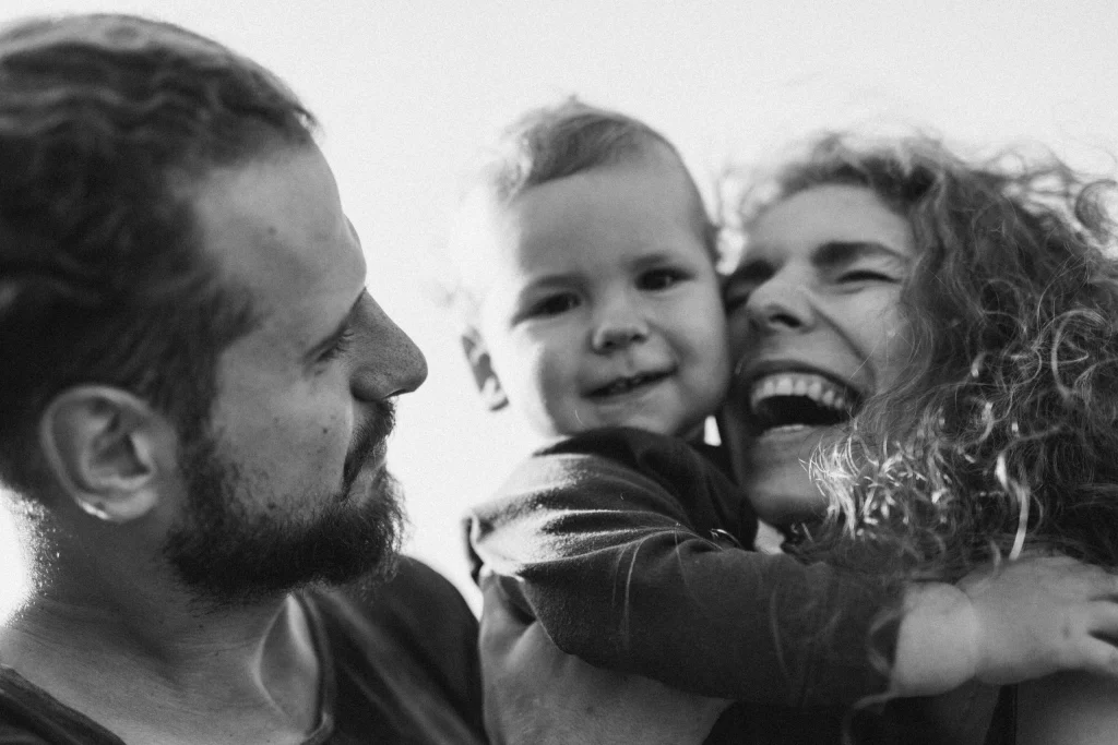 9 Leitprinzipien für eine positivere Elternschaft