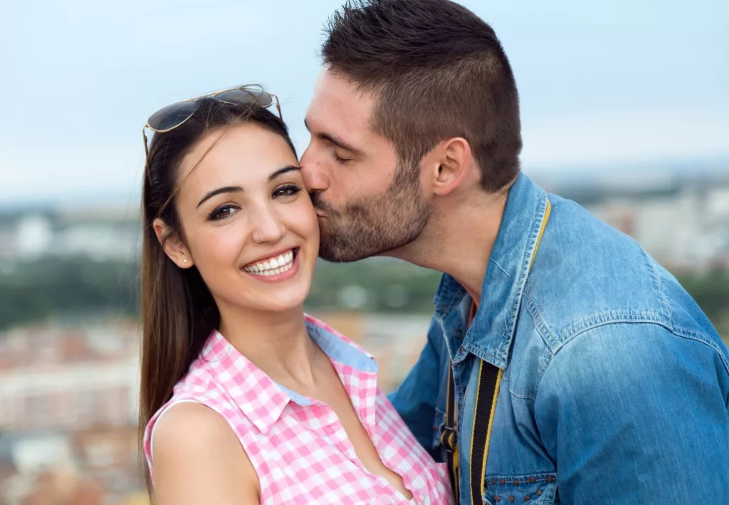 10 Anzeichen für die echte Liebe eines Mannes